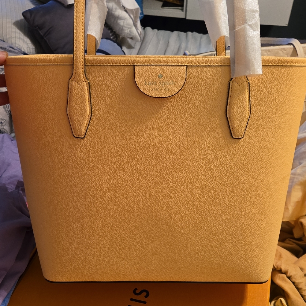 Kate Spade Tan Tote Bag with Minimalist Design